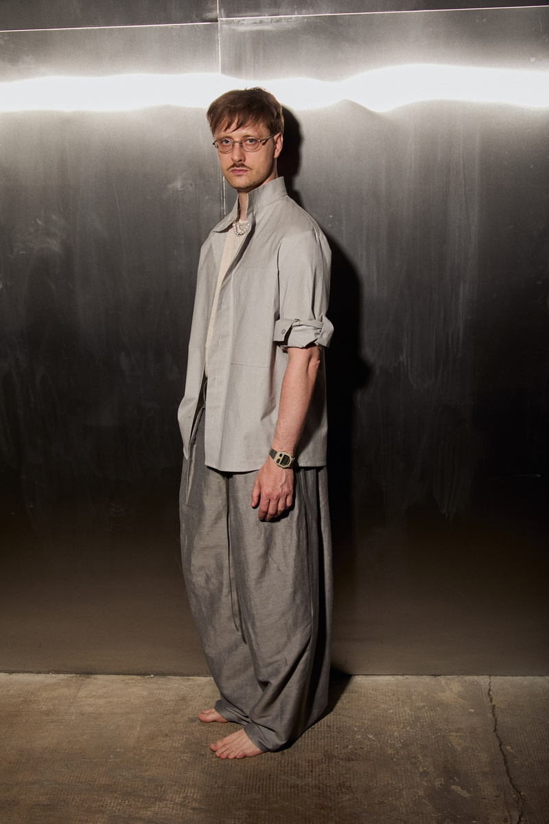 LOOK 0208